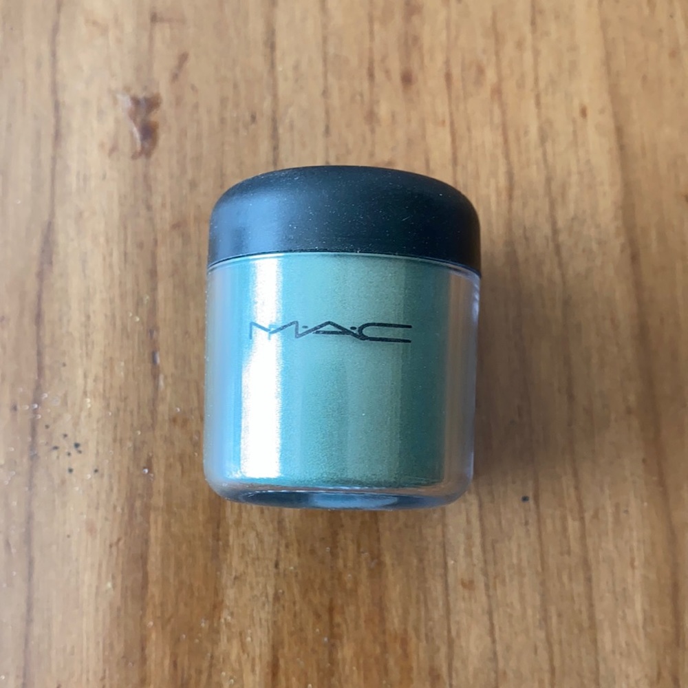 MAC Cosmetics Spiritualize Pigment - NWOB